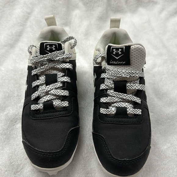 Boys cleats - Picture 2 of 4